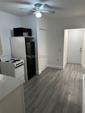 100 SW 18th Ct 2, Miami, FL 33135
