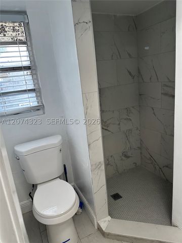 100 SW 18th Ct 2, Miami, FL 33135