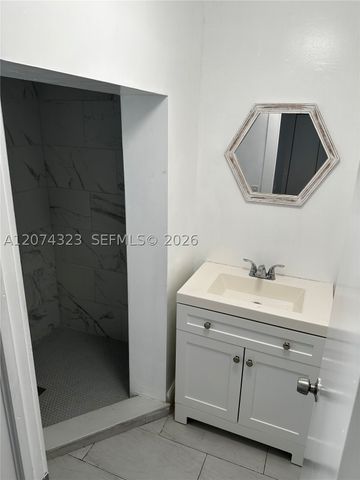 100 SW 18th Ct 2, Miami, FL 33135