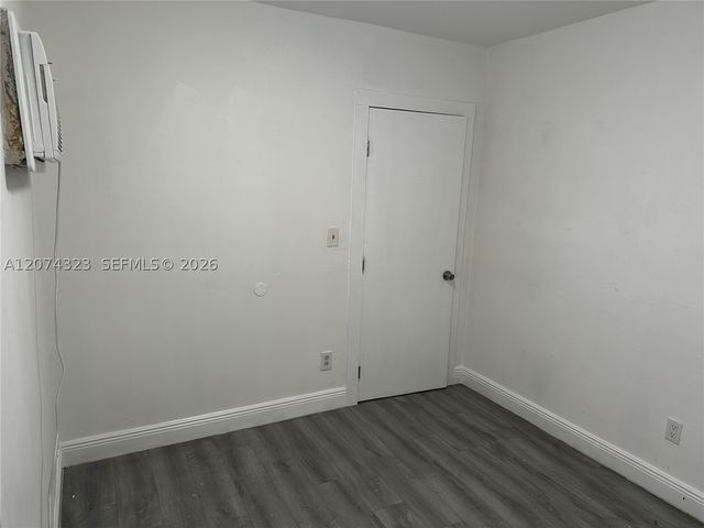 100 SW 18th Ct 2, Miami, FL 33135