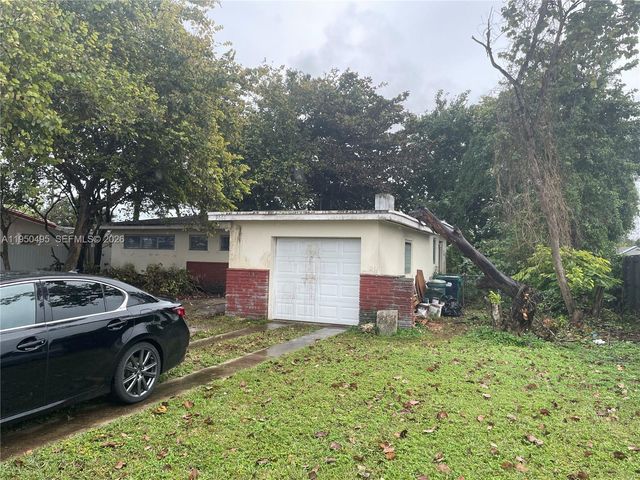 9660 Dominican Dr, Cutler Bay, FL 33189