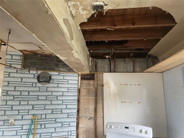 9660 Dominican Dr, Cutler Bay, FL 33189