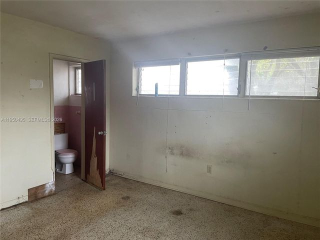 9660 Dominican Dr, Cutler Bay, FL 33189