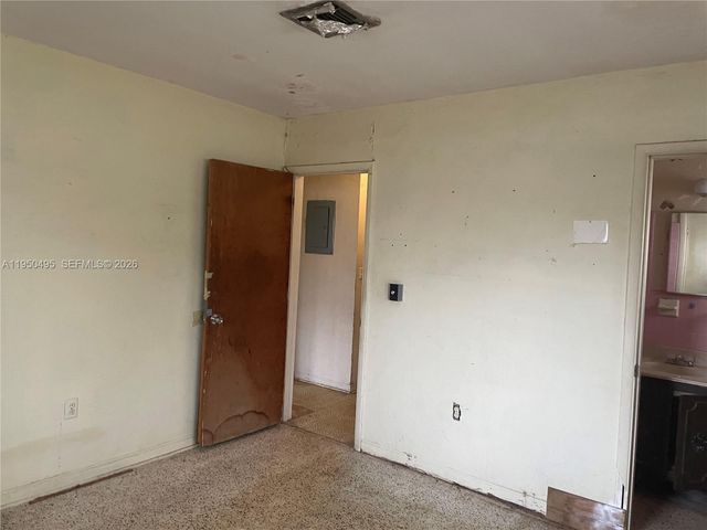 9660 Dominican Dr, Cutler Bay, FL 33189