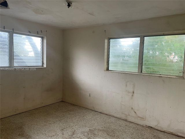 9660 Dominican Dr, Cutler Bay, FL 33189