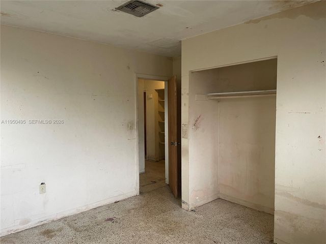 9660 Dominican Dr, Cutler Bay, FL 33189