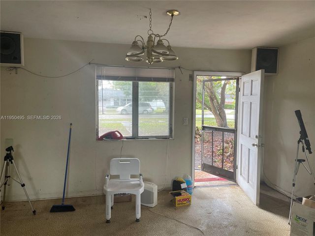 9660 Dominican Dr, Cutler Bay, FL 33189