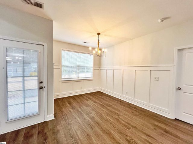 818 Orchard Valley Lane, Boiling Springs, SC 29316