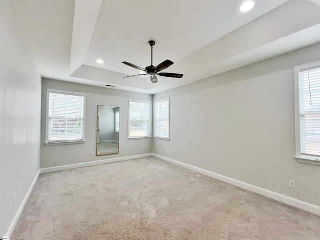 818 Orchard Valley Lane, Boiling Springs, SC 29316