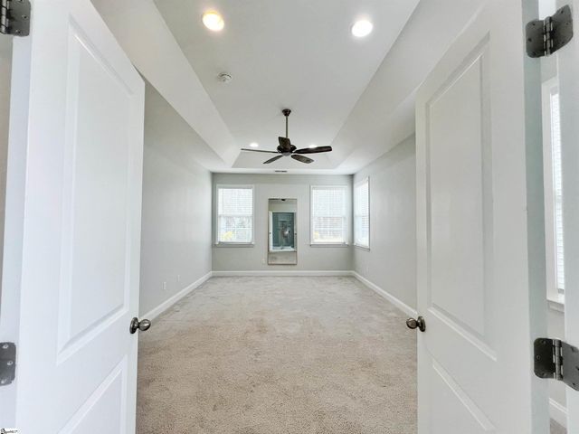 818 Orchard Valley Lane, Boiling Springs, SC 29316