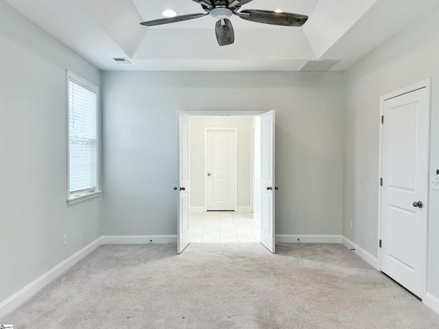 818 Orchard Valley Lane, Boiling Springs, SC 29316