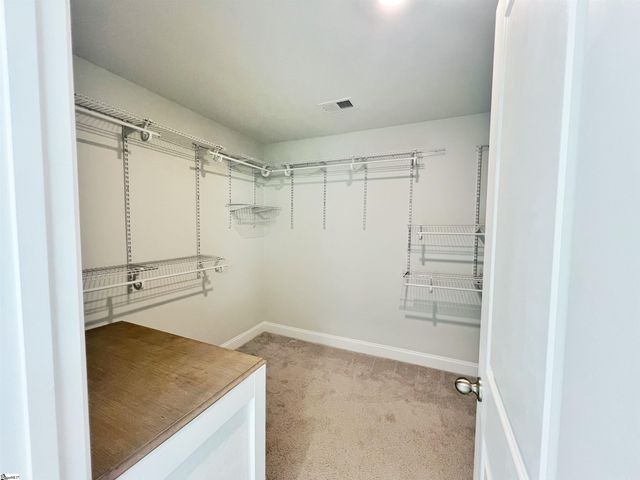 818 Orchard Valley Lane, Boiling Springs, SC 29316