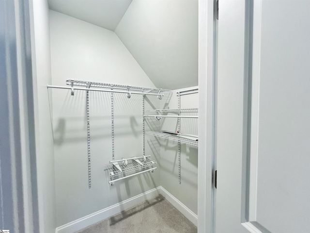 818 Orchard Valley Lane, Boiling Springs, SC 29316