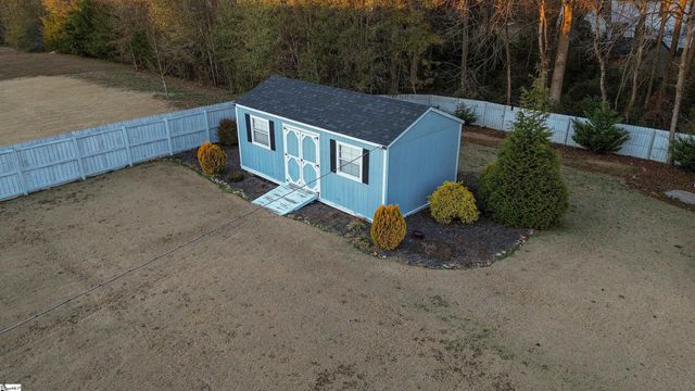 818 Orchard Valley Lane, Boiling Springs, SC 29316