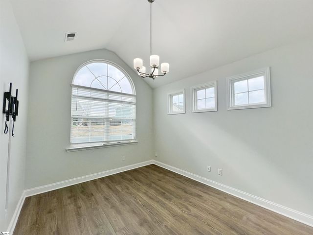 818 Orchard Valley Lane, Boiling Springs, SC 29316