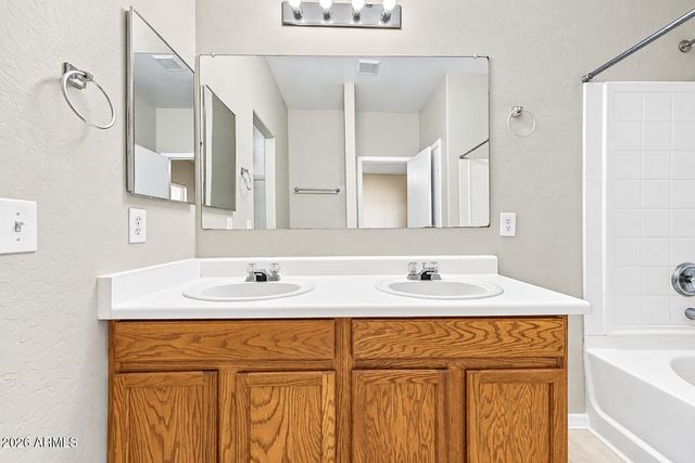 2223 E ANDALUSIAN Loop, San Tan Valley, AZ 85140