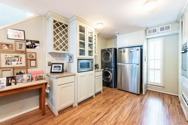 300 Rush Creek Drive C4, Heath, TX 75032