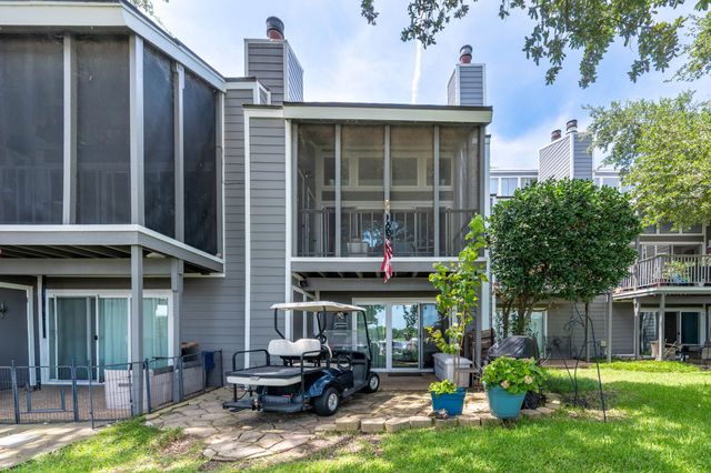 300 Rush Creek Drive C4, Heath, TX 75032