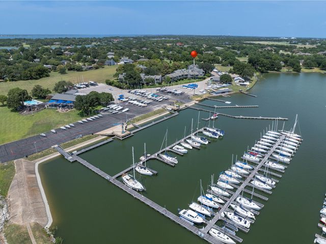 300 Rush Creek Drive C4, Heath, TX 75032