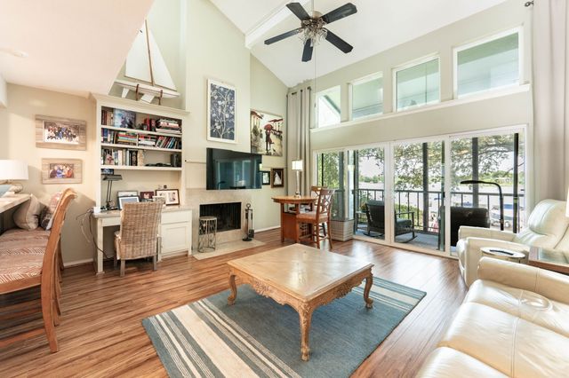 300 Rush Creek Drive C4, Heath, TX 75032
