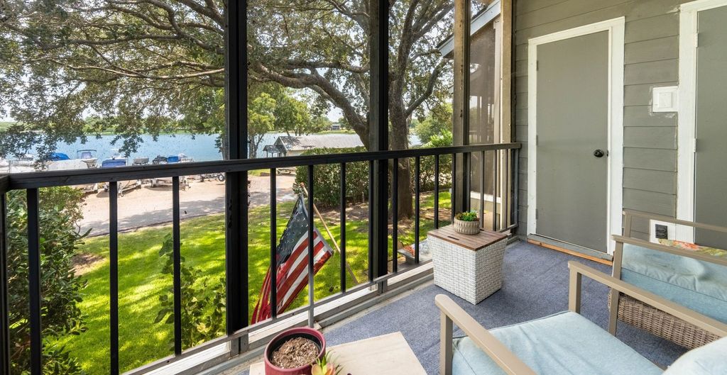 300 Rush Creek Drive C4, Heath, TX 75032