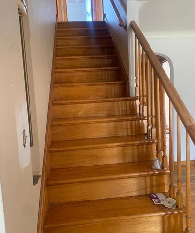 1638 S Central Avenue, Cicero, IL 60804