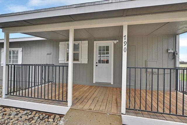 790 Los Verjeles Rd, Bangor, CA 95901