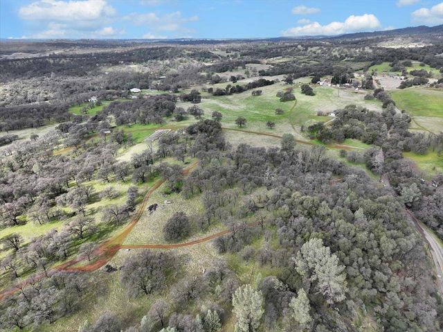 790 Los Verjeles Rd, Bangor, CA 95901