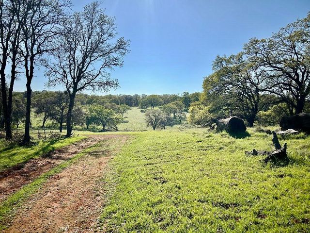 790 Los Verjeles Rd, Bangor, CA 95901