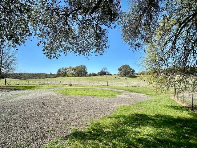 790 Los Verjeles Rd, Bangor, CA 95901