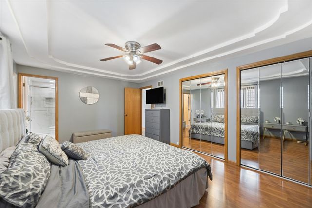 5446 S Rutherford Avenue, Chicago, IL 60638