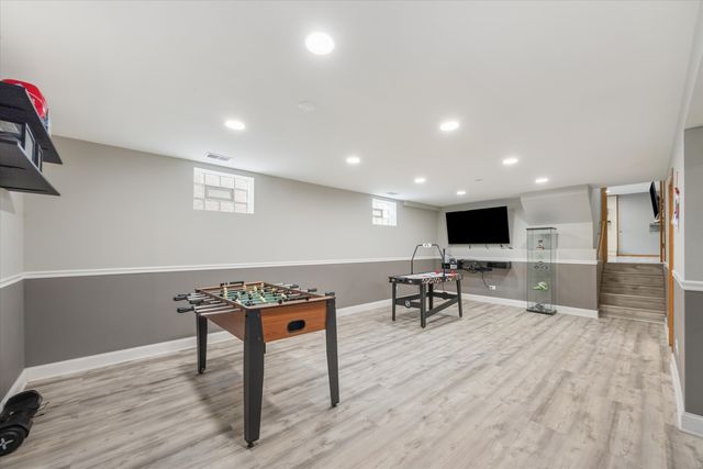 5446 S Rutherford Avenue, Chicago, IL 60638