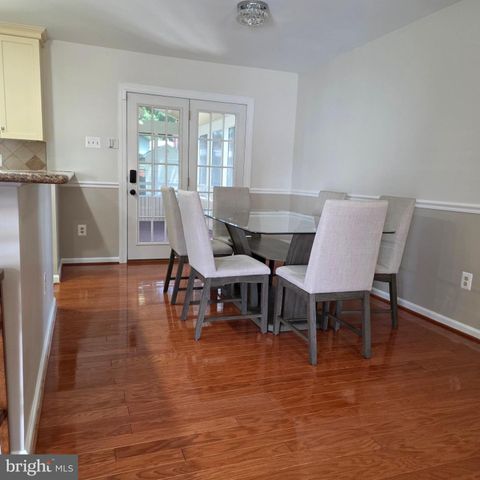 8 TREADWAY CT, Nottingham, MD 21236