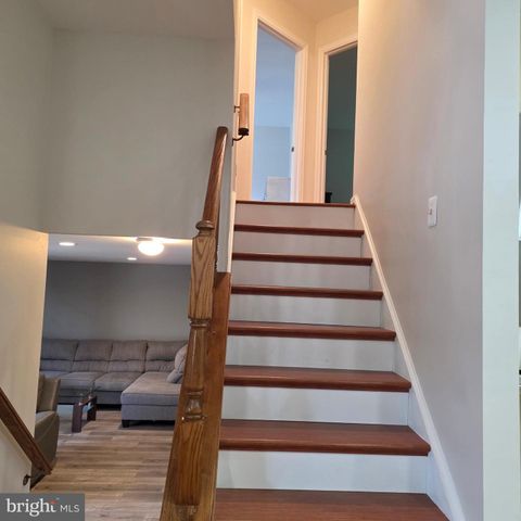 8 TREADWAY CT, Nottingham, MD 21236