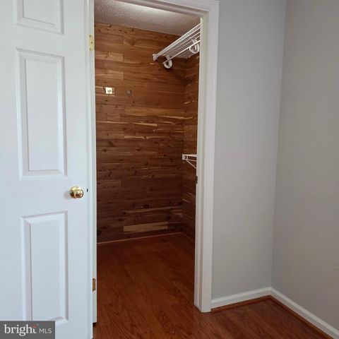 8 TREADWAY CT, Nottingham, MD 21236