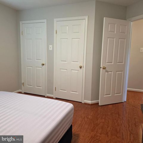 8 TREADWAY CT, Nottingham, MD 21236