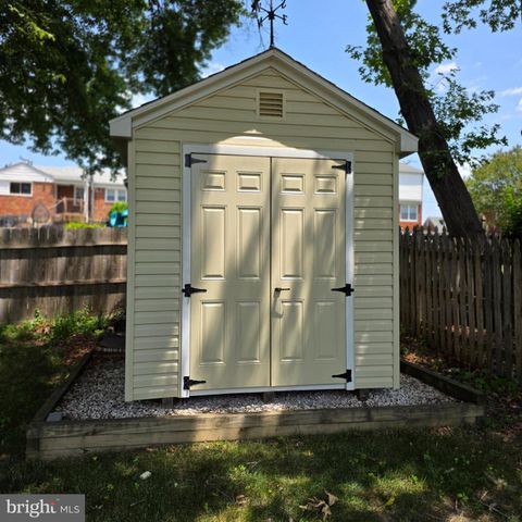 8 TREADWAY CT, Nottingham, MD 21236