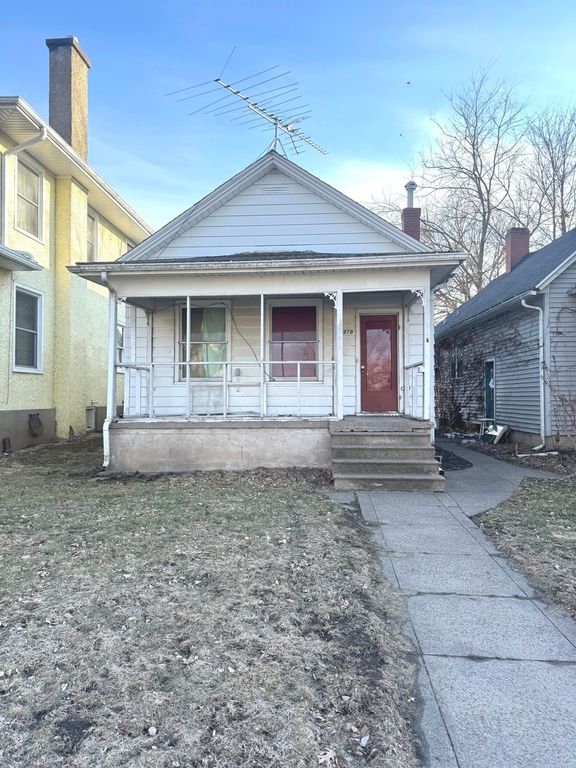 319 1ST Avenue, Clinton, IA 52732