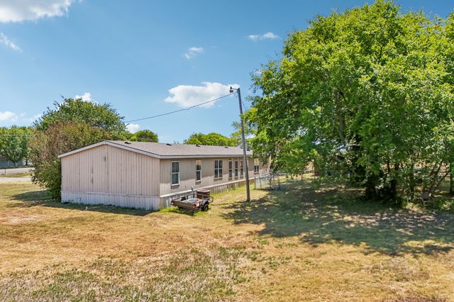5433 State Highway 160, Whitewright, TX 75491