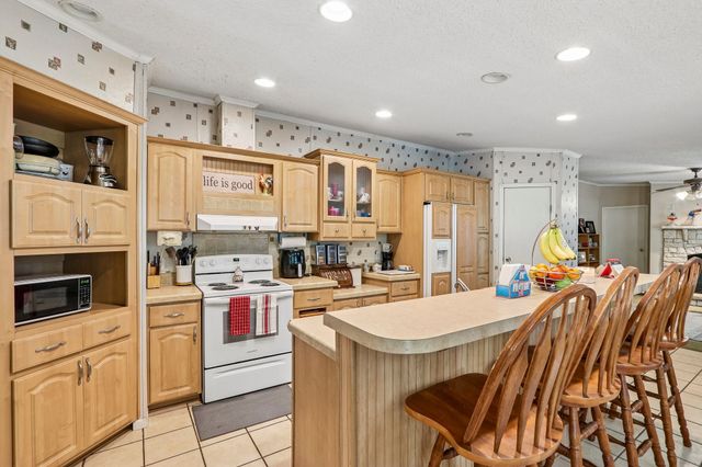 5433 State Highway 160, Whitewright, TX 75491