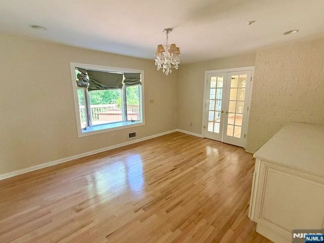 12 Heatherhill Lane, Woodcliff Lake, NJ 07677