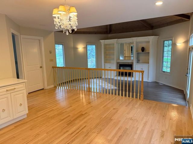 12 Heatherhill Lane, Woodcliff Lake, NJ 07677