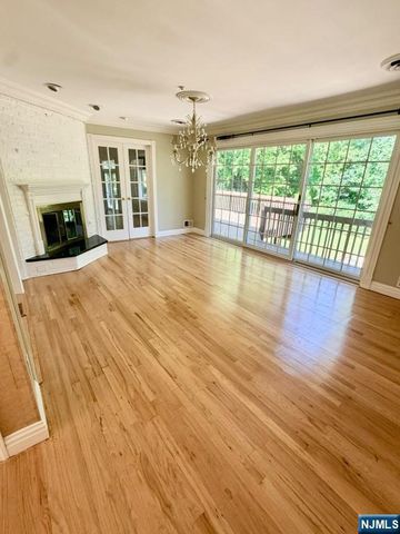 12 Heatherhill Lane, Woodcliff Lake, NJ 07677