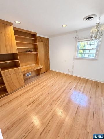 12 Heatherhill Lane, Woodcliff Lake, NJ 07677