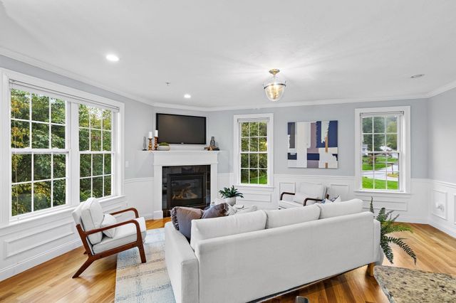 106 Dudley Rd 106, Berlin, MA 01503