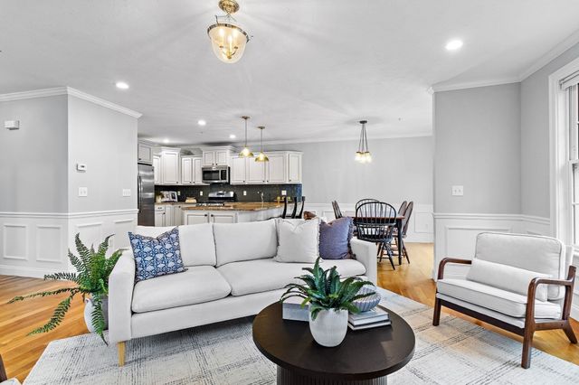 106 Dudley Rd 106, Berlin, MA 01503