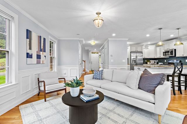 106 Dudley Rd 106, Berlin, MA 01503