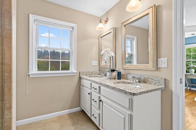 106 Dudley Rd 106, Berlin, MA 01503
