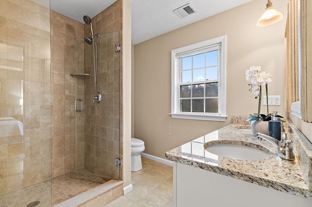 106 Dudley Rd 106, Berlin, MA 01503