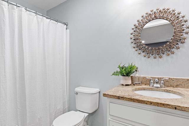 106 Dudley Rd 106, Berlin, MA 01503
